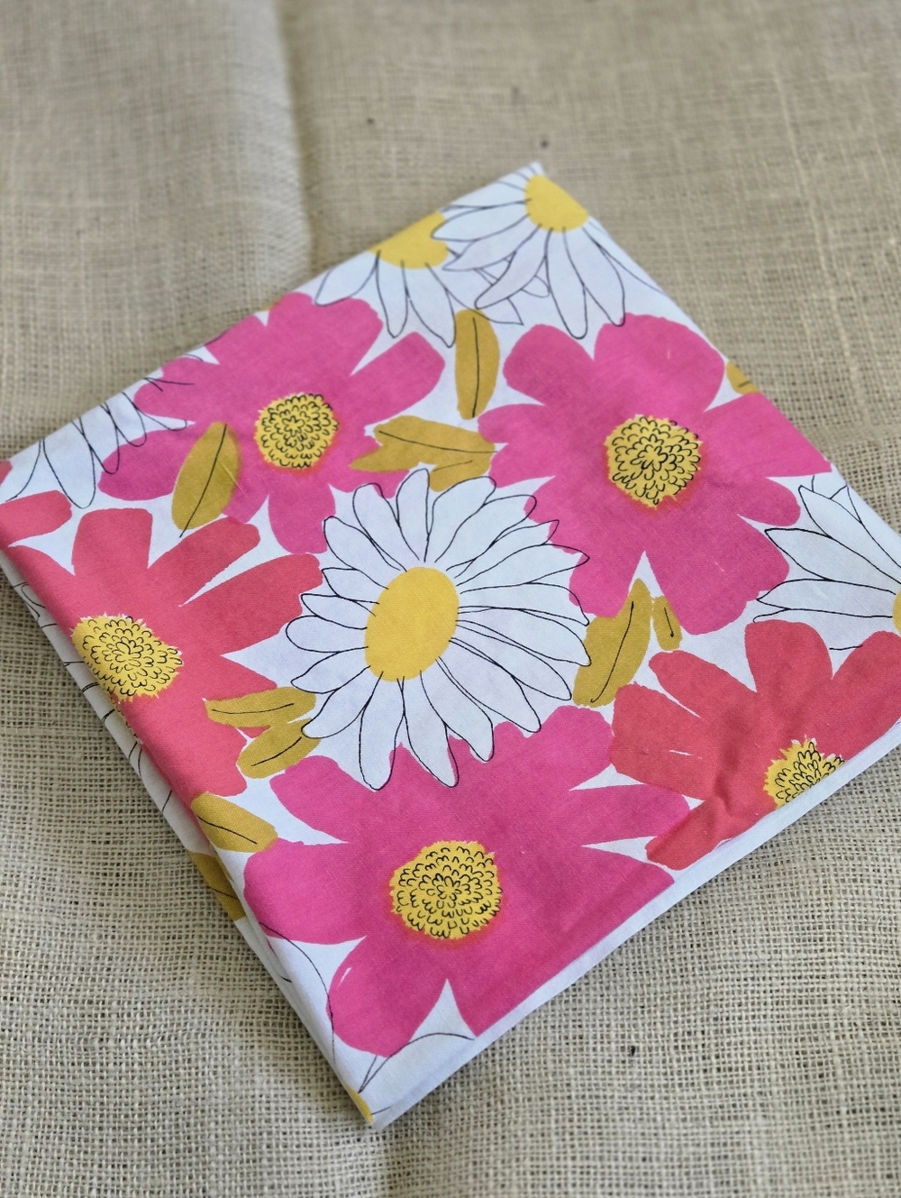 Vera Neumann tablecloth Square